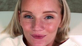 Море спермы после дикого траха во все растянутые дырки